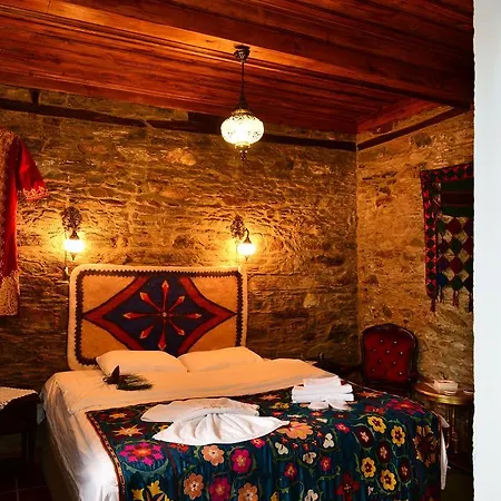 Проживание в семье Sihirbazin Evi